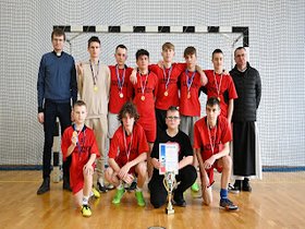 Dekanalny turniej ministrantów i lektorów w halowej piłce nożnej